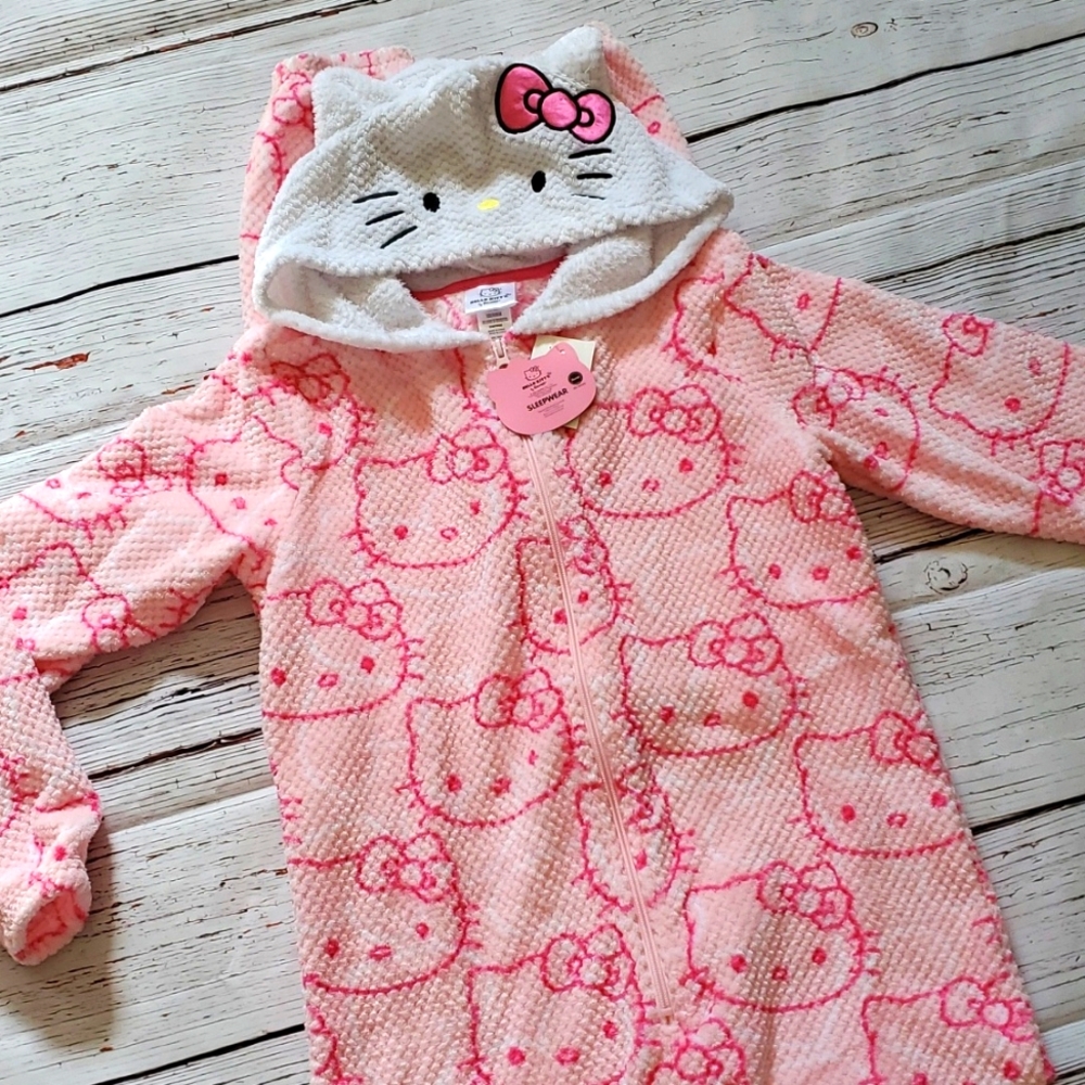 🆕️ SANRIO HELLO KITTY ADULT PINK ONESIE PAJAMA 💕
